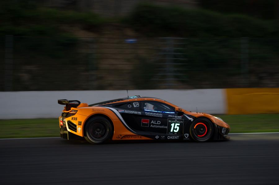  McLaren MP4-12C GT3 Spa 24 hours 2012 года  (фото 7 из 17)